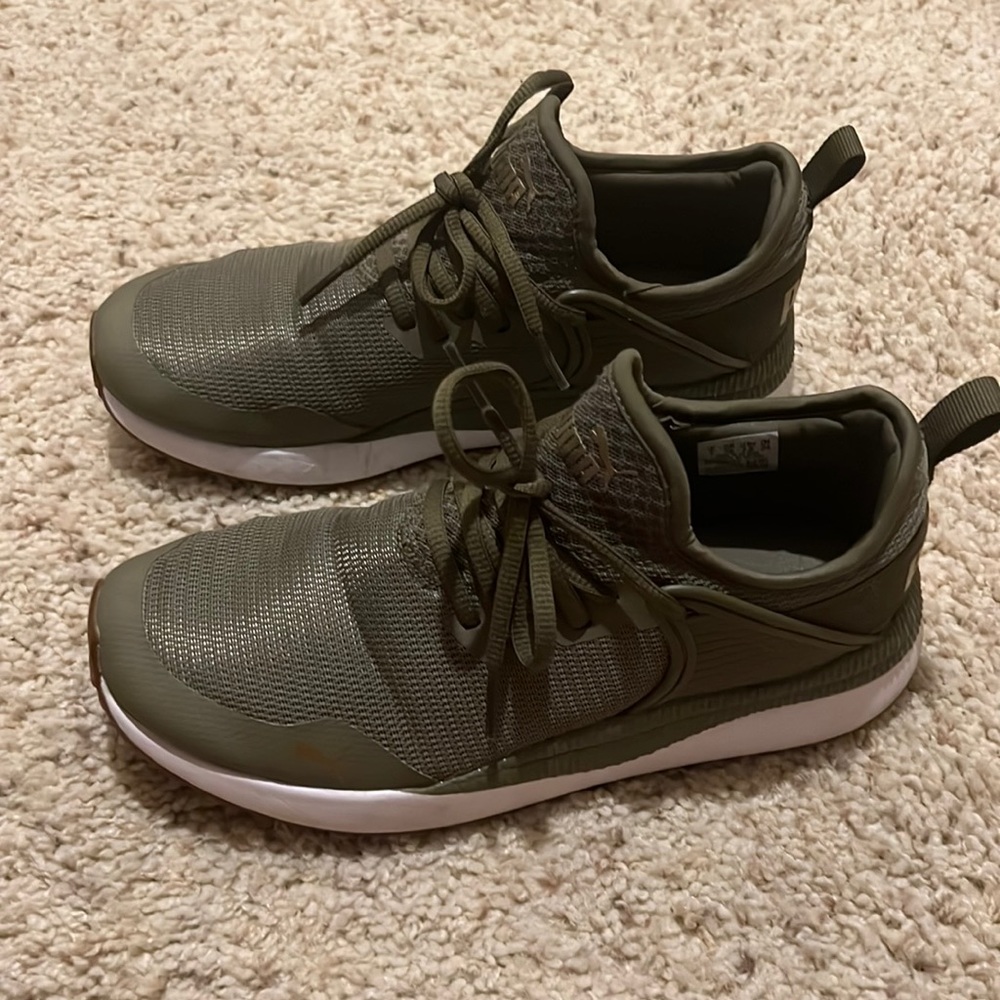 Puma sneakers